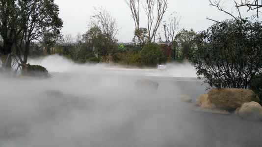 人造霧對(duì)景觀有什么裝飾設(shè)計(jì)功效？